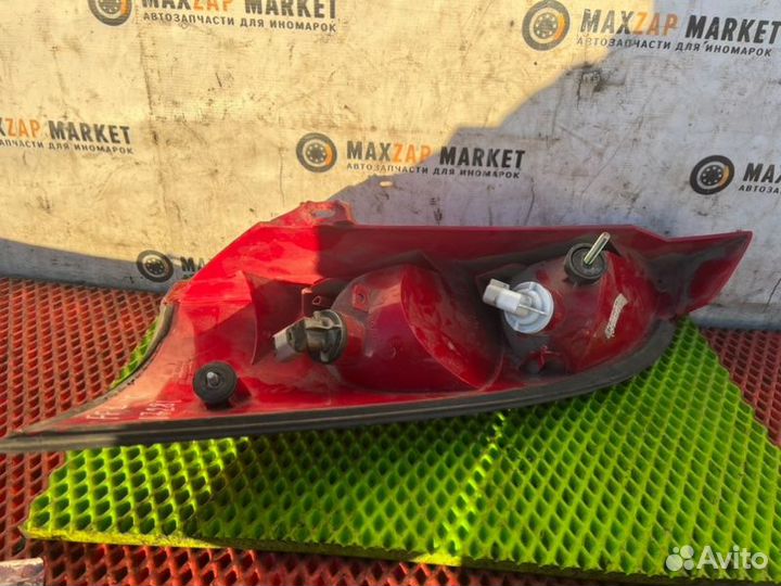 Фонарь задний правый Ford Focus 1 хетчбэк 1.8 2002