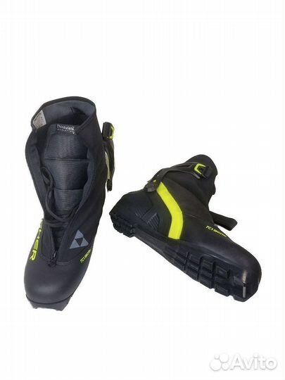 Лыжные ботинки р-44 Fischer RC1Skate новые