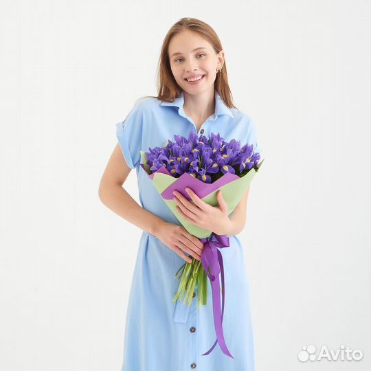 Букет из 15 ирисов