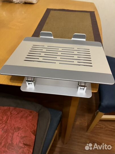 Подставка под ноутбу / macbook