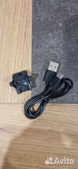 Зарядка для смарт часов mi band 5