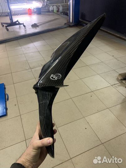 Карбоновый хаггер на VFR1200 F/FD