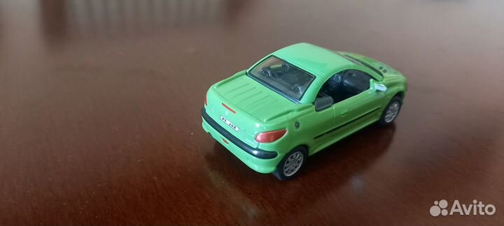 Модель автомобиля Peugeot 206