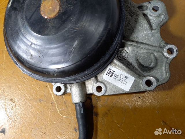 Помпа Mercedes Glc X253 OM651 2.2 CDI 2018