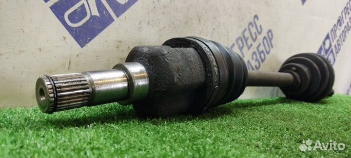 Привод левый Ford Focus 1 седан 2.0 2002