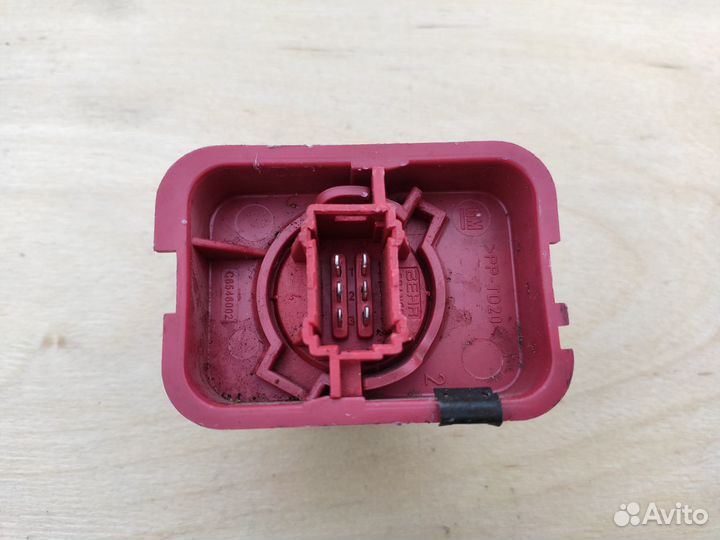 Резистор отопителя скалона на Опель Зафира Б