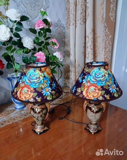 Настольные лампы с абажуром