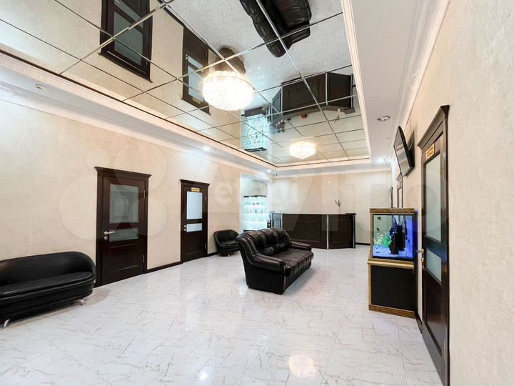 Продам помещение свободного назначения, 203.7 м²