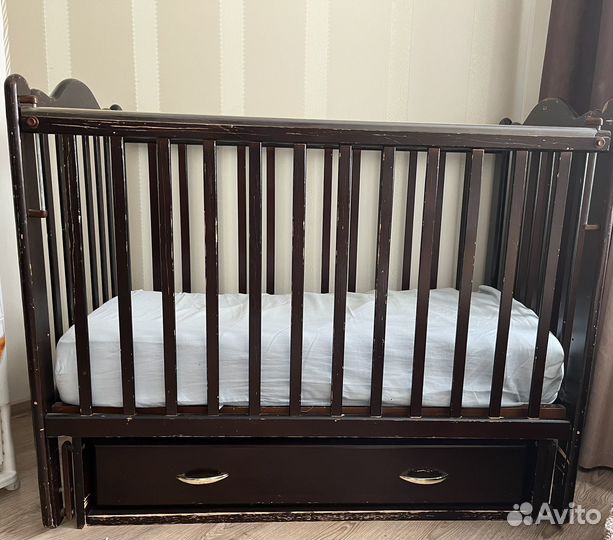 Детская кроватка