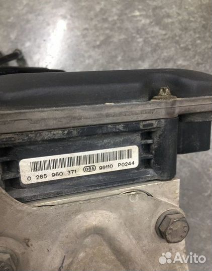 Блок ABS Bmw 750Lix F02 N63 4.4I 2009