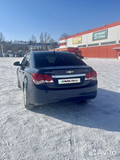 Chevrolet Cruze 1.6 МТ, 2011, 204 000 км