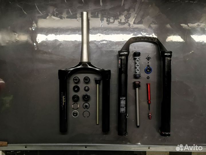 Вилка Rock Shox Bluto