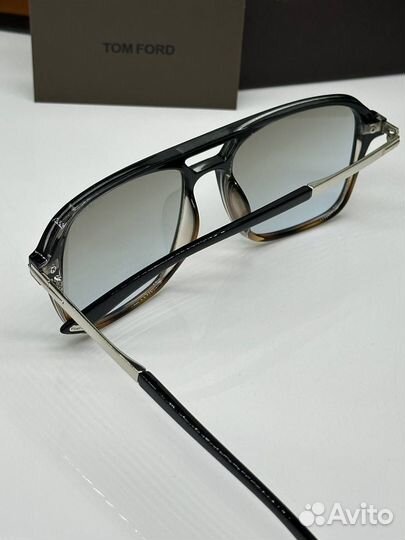 Солнцезащитные очки tom ford унисекс