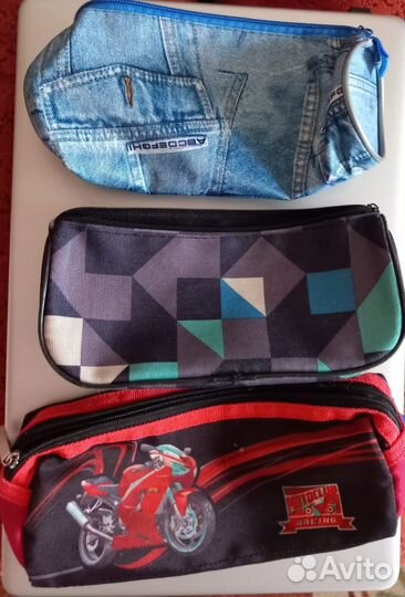 Школьный пенал