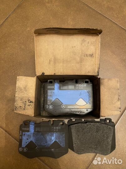 Колодки передние оригинал для Мерседес E W213