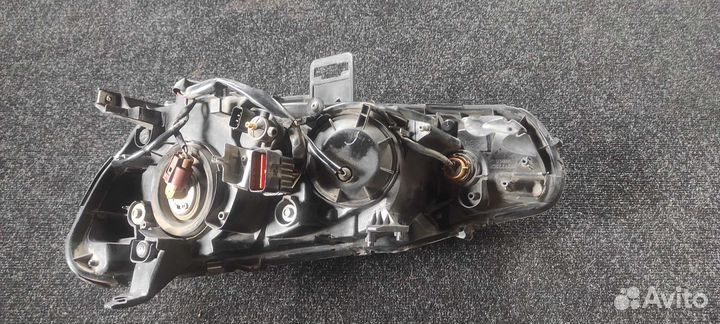 Фара правая mitsubishi lancer 10