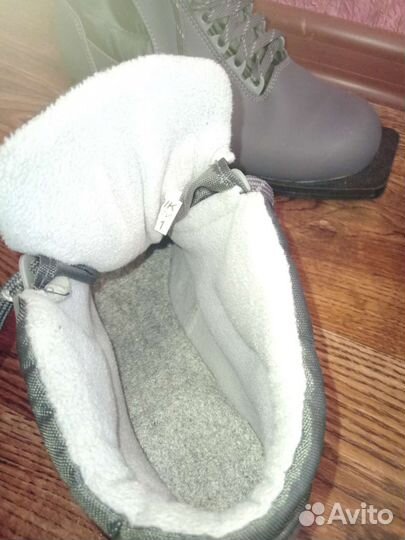 Лыжные ботинки