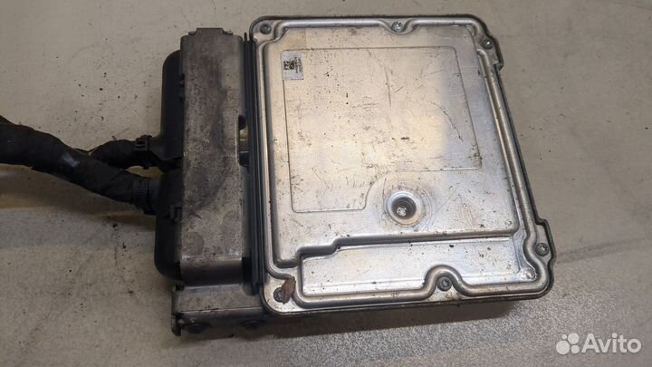 Блок управления двигателем Skoda Octavia (A5), 2010