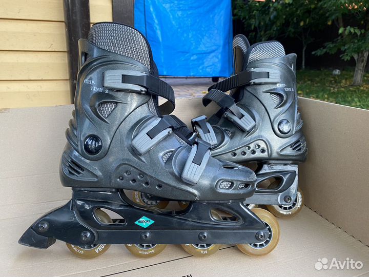 Роликовые коньки