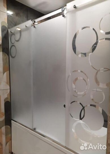 Индивидуальная перегородка стекло