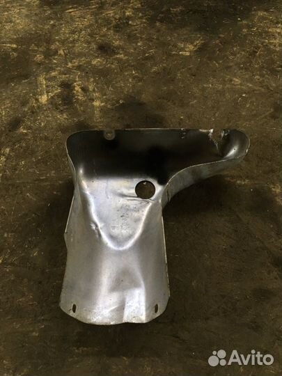 Теплозащитный экран Volkswagen Polo