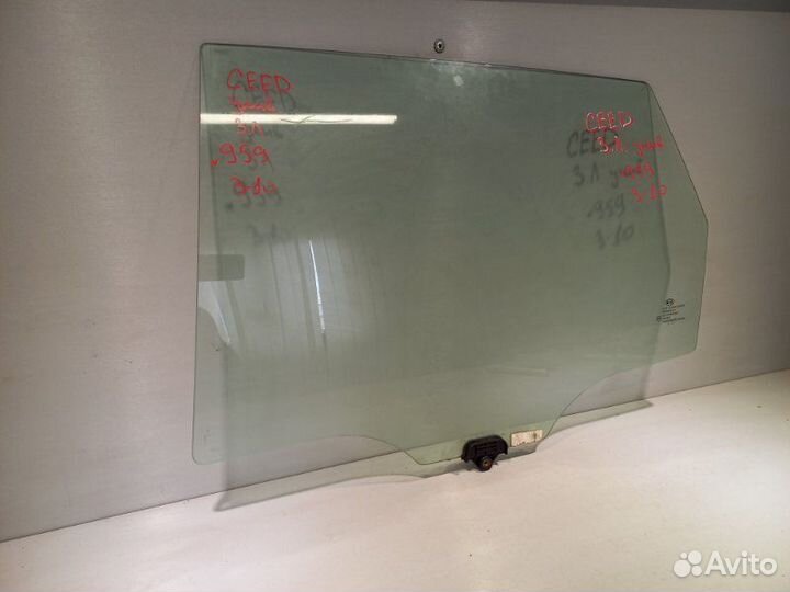 Стекло заднее левое Kia Ceed универсал G4FC 2011