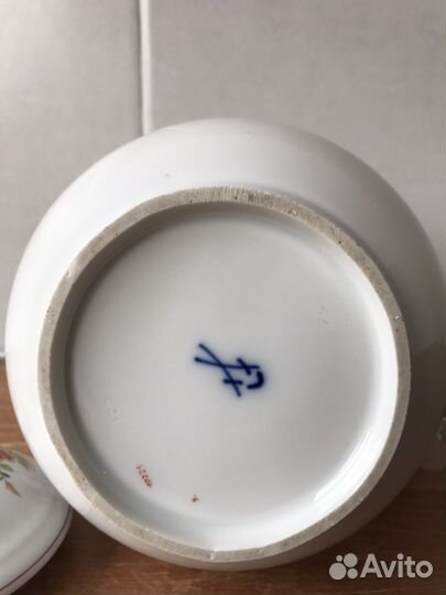 Кувшин старинный