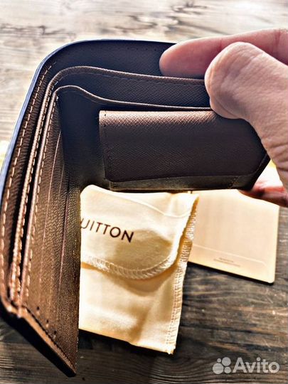 Кошелёк Louis Vuitton