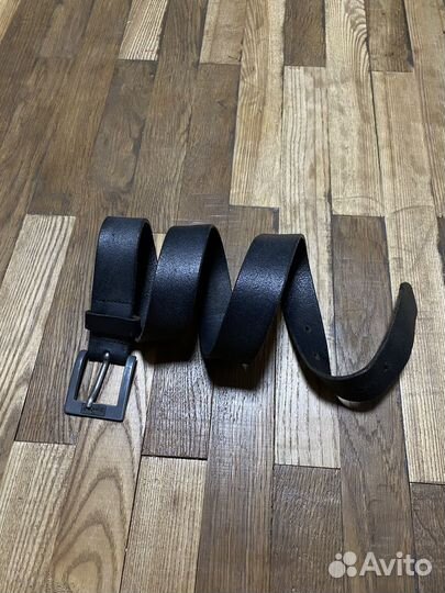Чёрный кожаный ремень Levi's оригинал