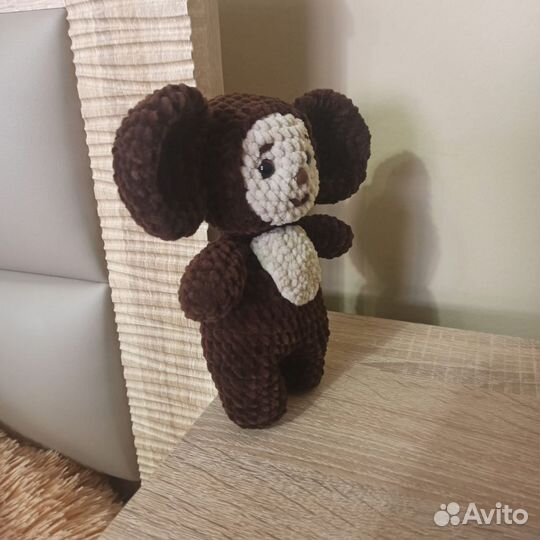 Вязаная игрушка Чебурашка