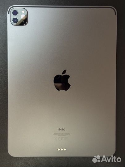 Планшет Apple iPad Pro 11 (2th generation) Wi-Fi 2