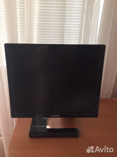Монитор Монитор Samsung SuncMaster 971p black
