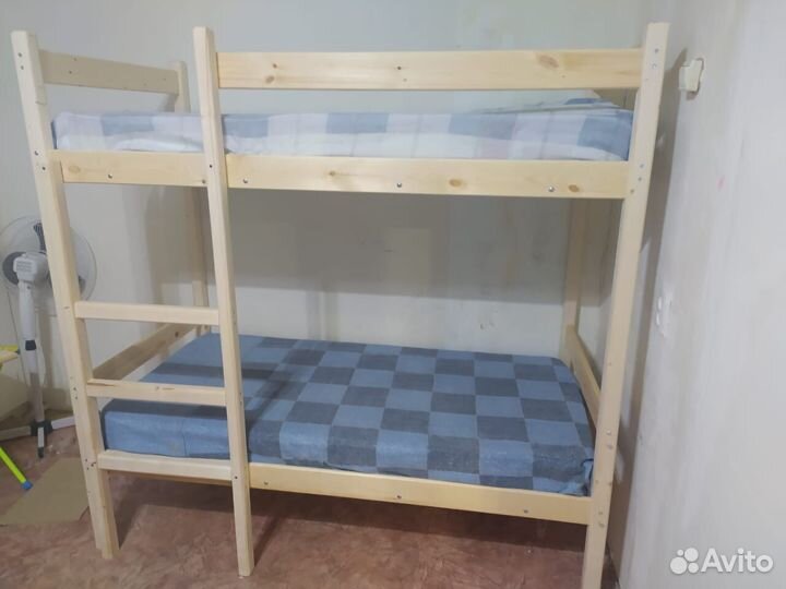 Двухъярусная детская кровать из сосны