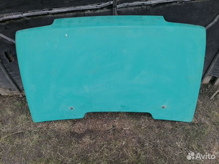 Капот на оку