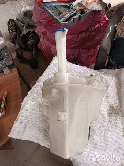 Бачок омывателя Hyundai Elantra MD