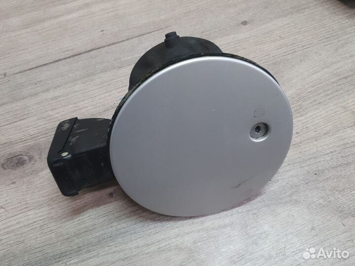 Лючок бензобака ford focus 1 98-05