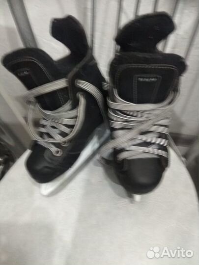 Коньки хоккейные ссм