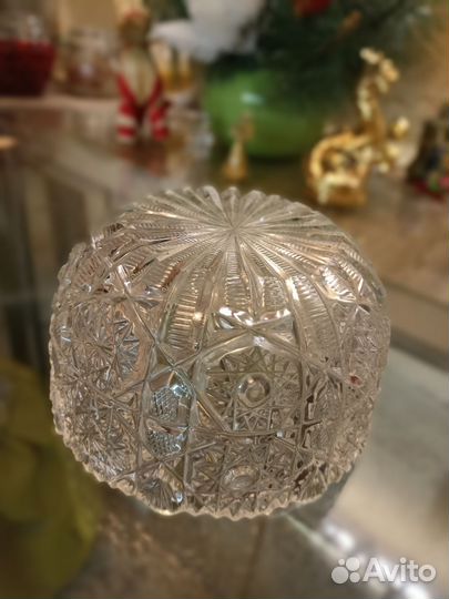 Хрустальная ваза