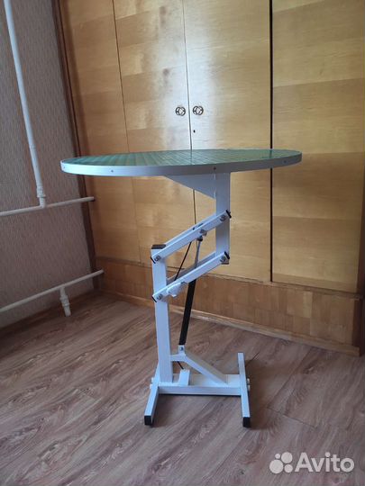 Стол для груминга бу с пневмоподъëмником