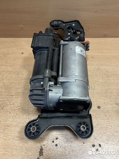 Компрессор пневмоподвески X5 X6 F15 F16 BMW