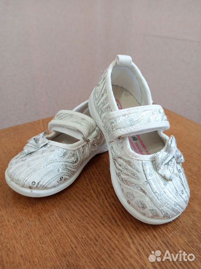 Туфли для девочки котофей