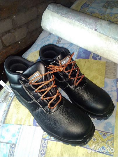 Рабочие ботинки