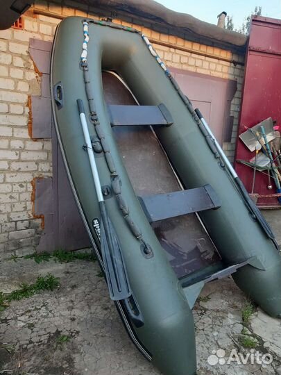 Лодка надувная моторная