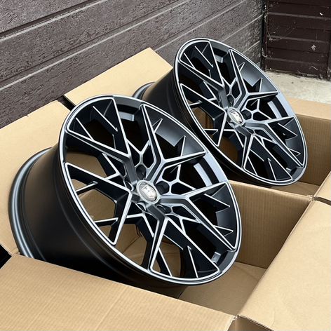 Литые диски HRE FF10 8×R18 5×114.3