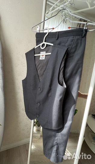 Жилетка, брюки школьные для мальчика