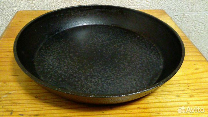 Сковороды чугунные