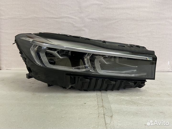 Правая фара на BMW 7 series G11 G12 LED рест б/у