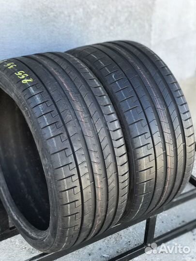Pirelli P Zero 255/35 R20