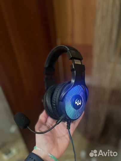 Игровые наушники с микрофоном для компьютера