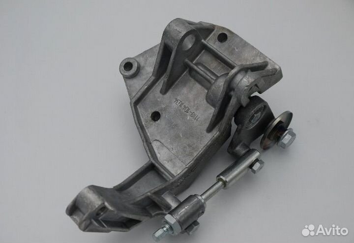 Кронштейн генератора калина гранта